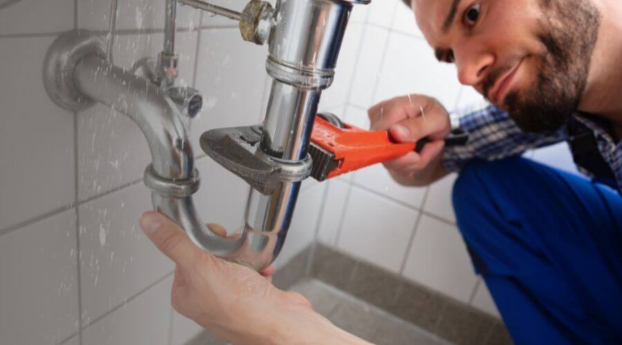 Professional same day plumber services in Pomona, KS